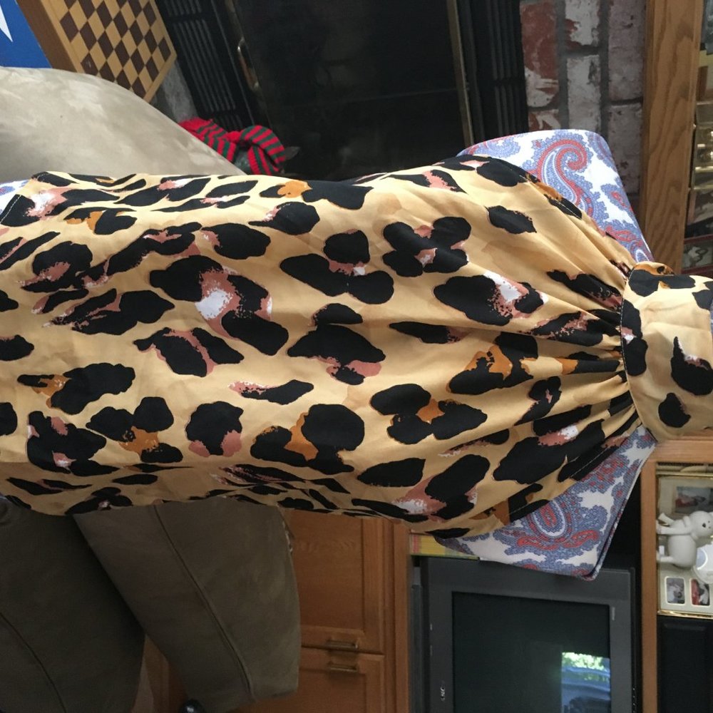 BOUNDABLE ITEM: Leopard Print Halter Shirt